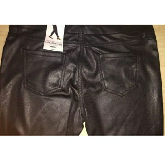 Jc Penney Mixit Back Pocket leggings - Picture 2 of 7